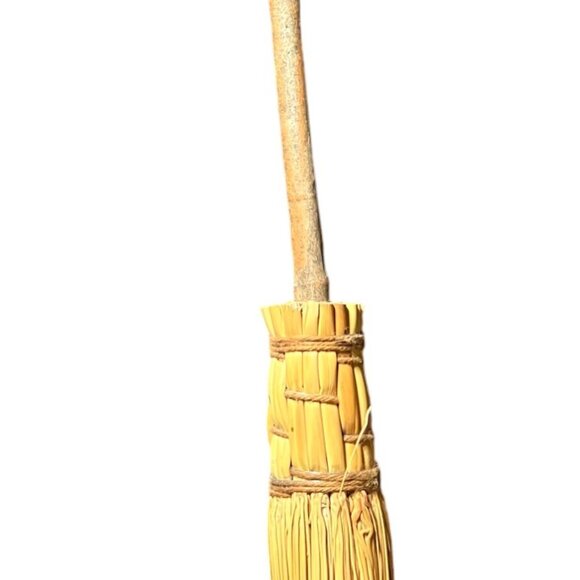 Vtg Natural Handmade Primitive Besom Broom/Ritual Tool/Witch's Broomstick, 68.5" - Picture 6 of 13
